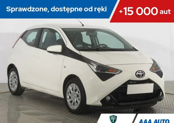 toyota aygo małopolskie Toyota Aygo cena 40000 przebieg: 53122, rok produkcji 2020 z Sieradz